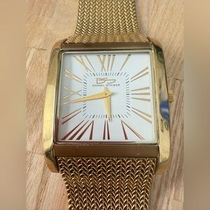 Vintage Daniel Steiger men’s rectangular gold tone dress watch NEW BATTERY